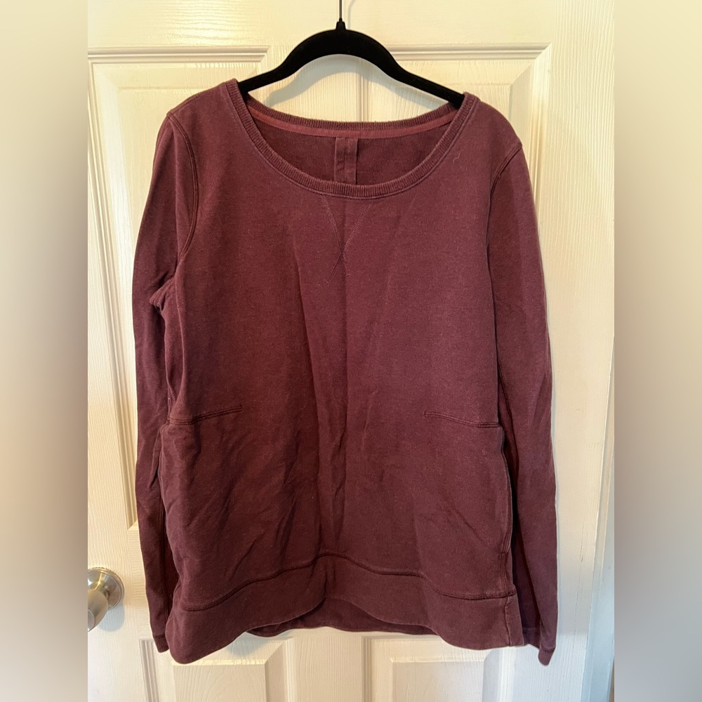 Lululemon size 10 (m/l) long sleeve sweatshirt